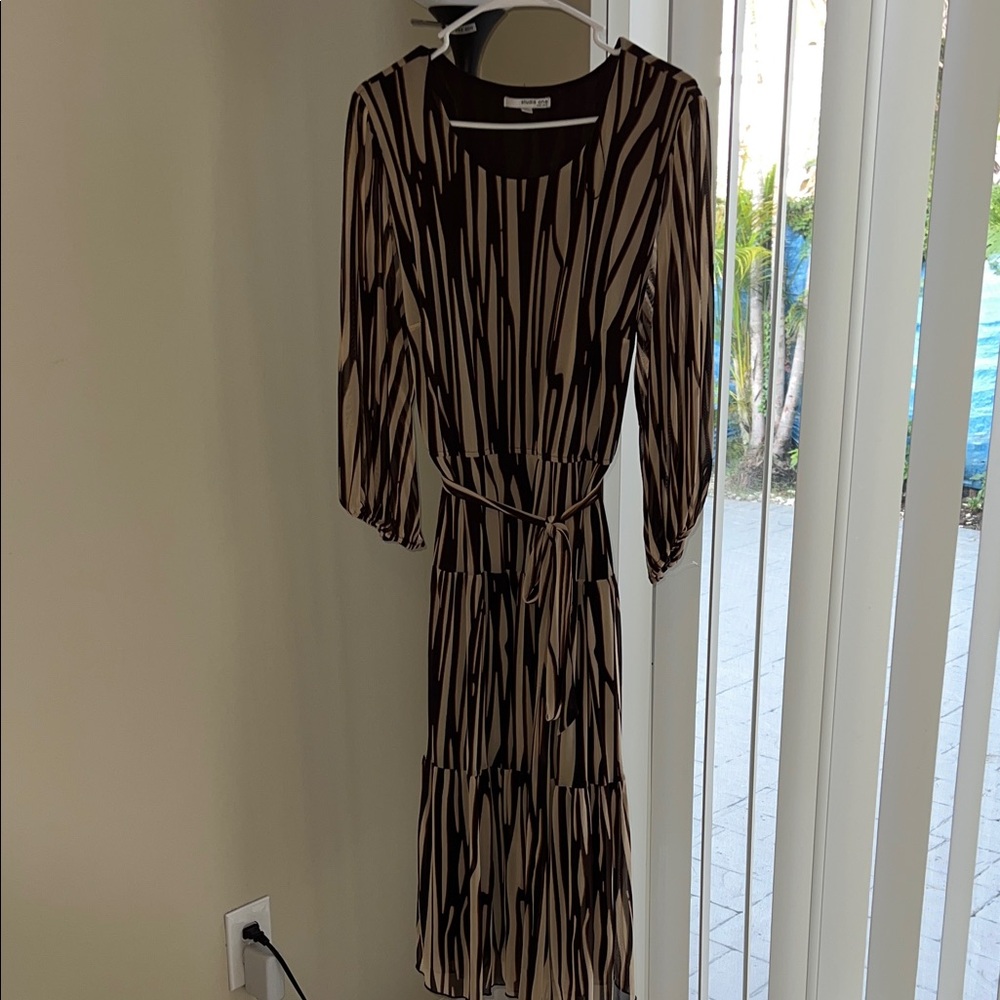 White House Black Market Brown and Black Long Sleeve Dress